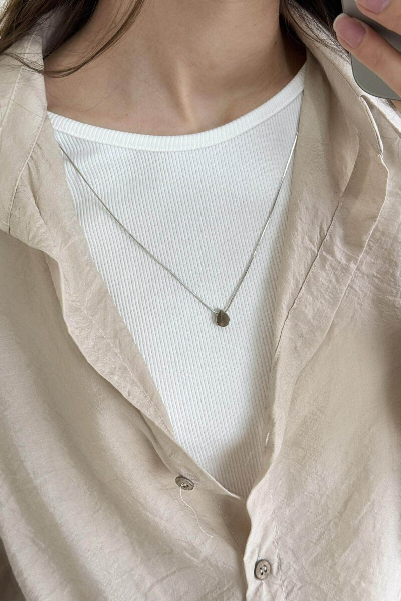 2 NË 1 KËMISHË+T-SHIRT ME DETAJIN E VARSES PËR FEMRA NË NGJYRËN BEZHË - 5