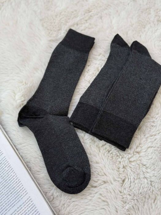 3 PAIR SIMPLE MEN SOCKS IN BLACK COLOR - 4