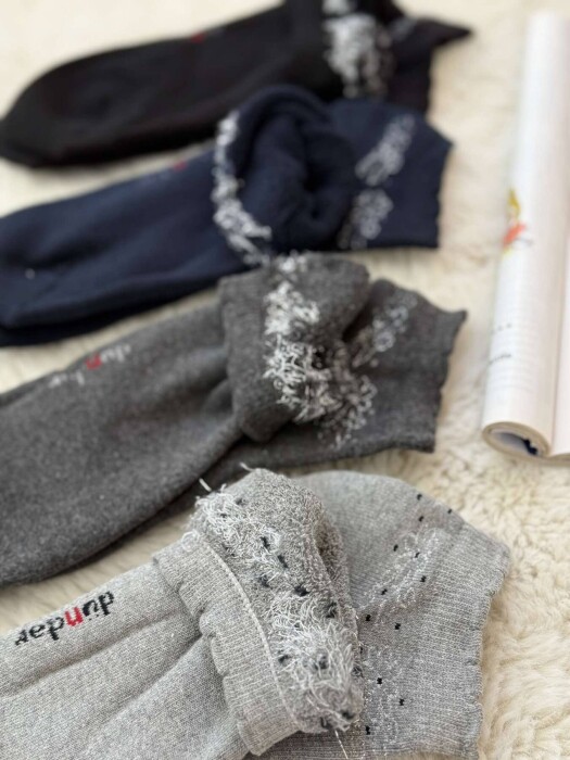 4 PAIR FLOWER DESIGN WARM WOMEN ANKLE SOCKS MULTIPLE/SHNGJ - KLAUDIO FASHION