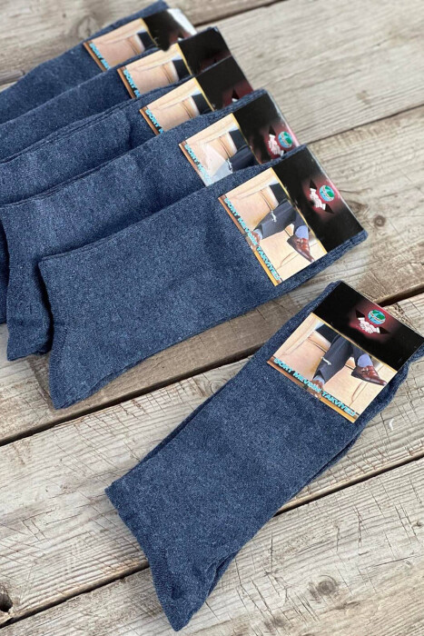 6 PAIR MEN CREW SOCKS IN LIGHTBLUE COLOR 