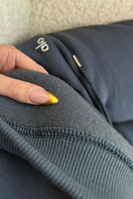 ALO CROPPED SWEATSHIRT+SWEATPANTS FLUFFY WOMEN SET DARK GREY/GEE - 4