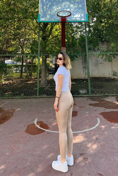 ALO SIMPLE WOMAN LEGGINGS IN BEIGE COLOR - 4