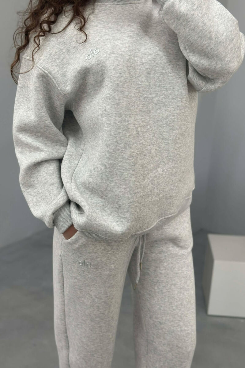 ALO SWEATSHIRT+SWEATPANTS FLUFFY WOMEN SET LIGHT GREY/GZ - 3