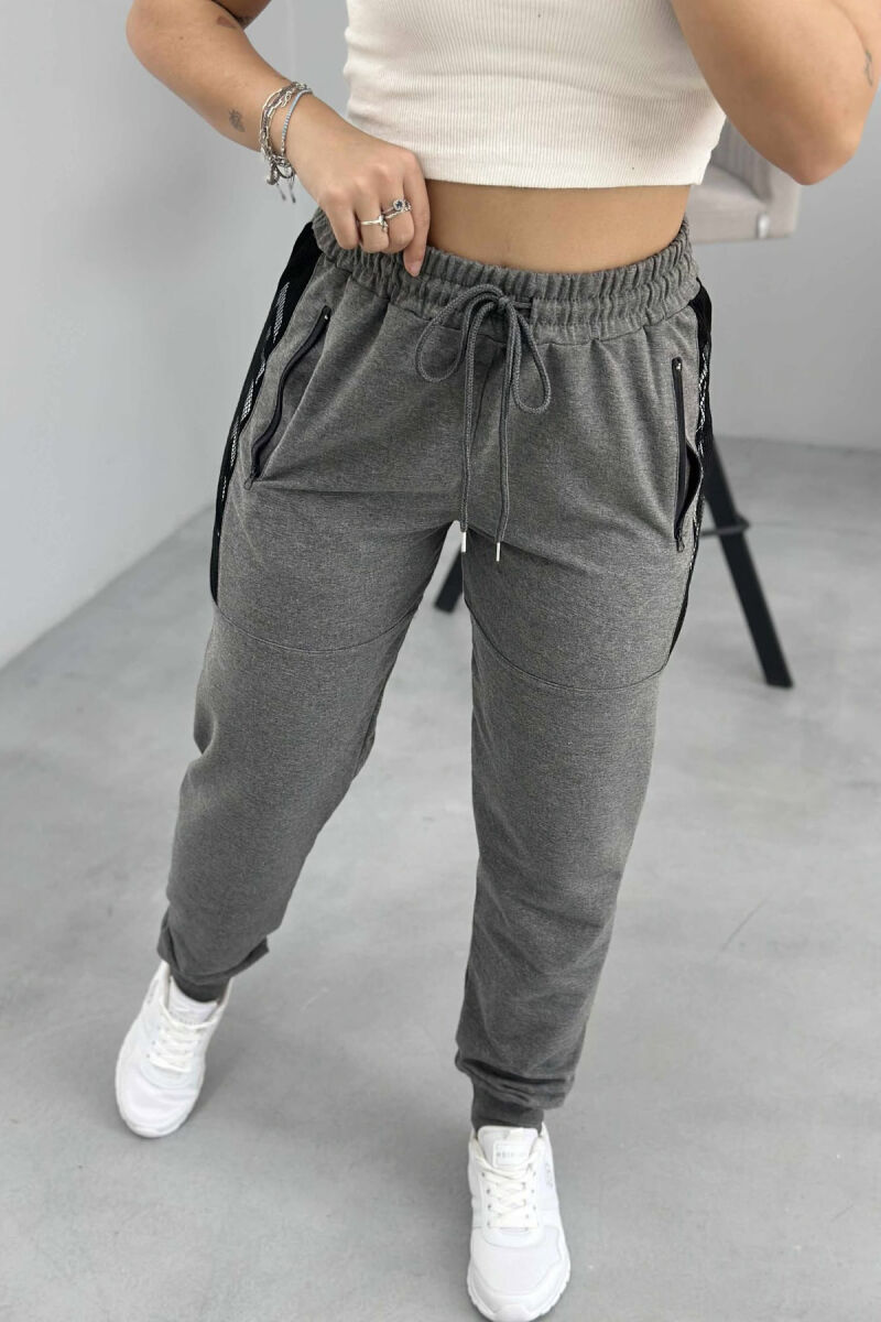 ARROW DESIGN ZIPPER POCKETS WOMEN JOGGERS GREY/GRI - 2