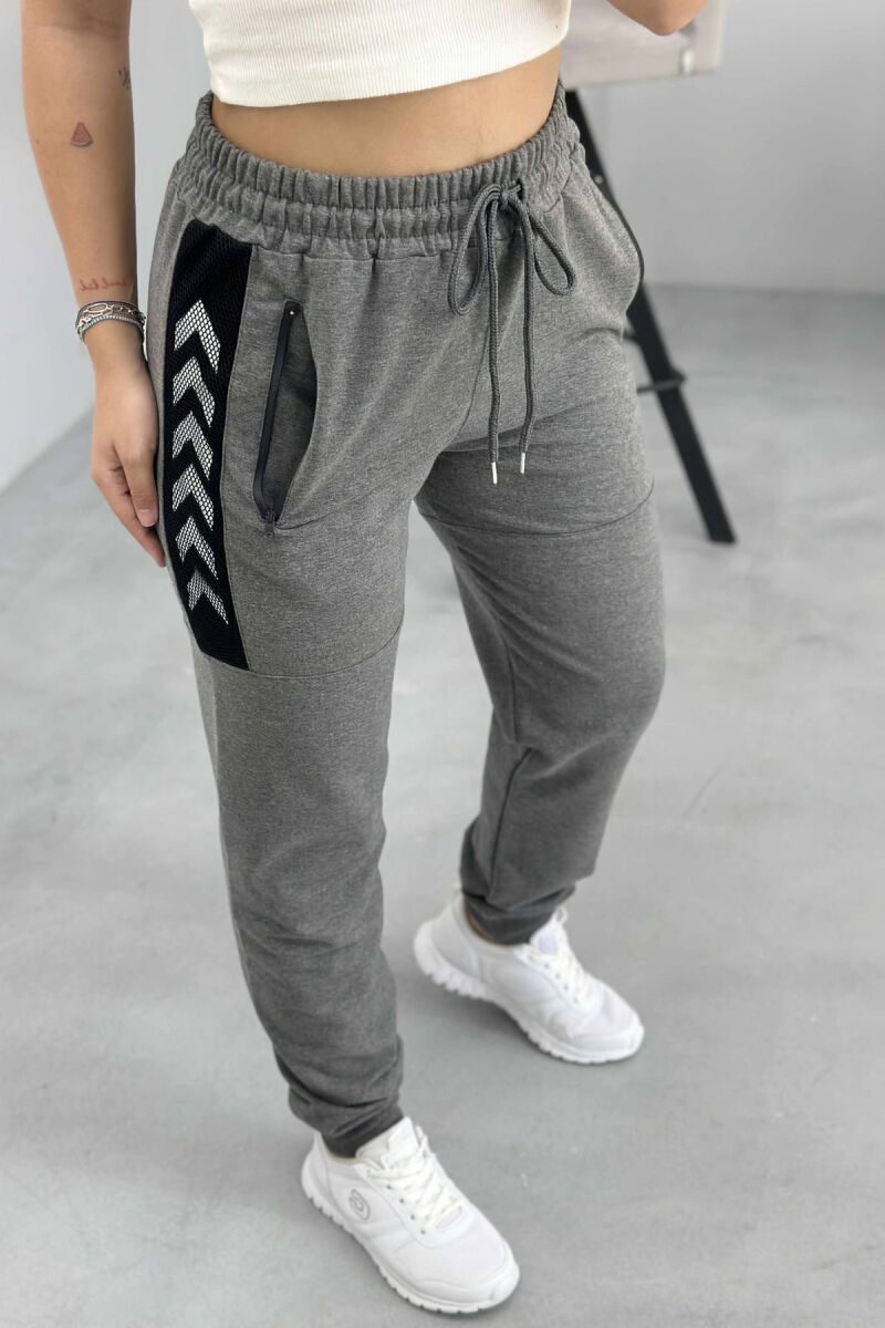 ARROW DESIGN ZIPPER POCKETS WOMEN JOGGERS GREY/GRI - 4