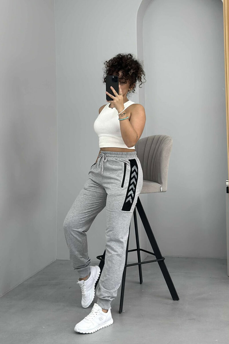 ARROW DESIGN ZIPPER POCKETS WOMEN JOGGERS LIGHT GREY/GZ - 3