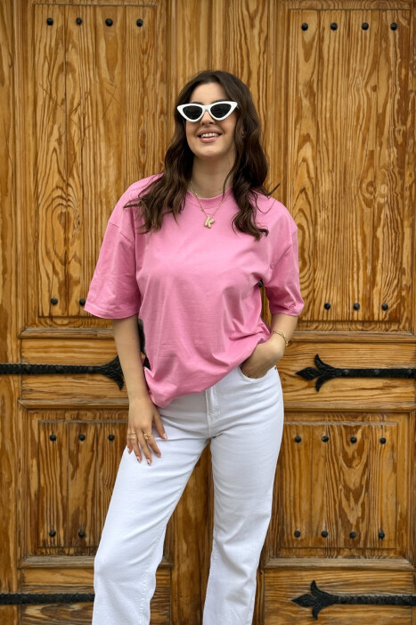 T-SHIRT NJË NGJYRËSH ME DIZAJN PËR FEMRA NË NGJYRËN ROZË 