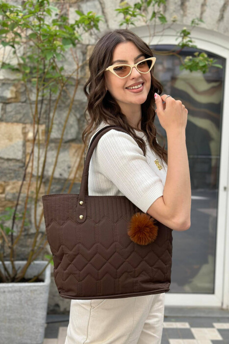 BAG WITH FLUFFY CHAIN WOMAN DARK BROWN/KAFE ERRET - 2