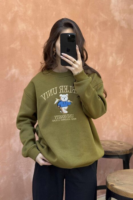 BEAR IMAGE WRITTINGS WOMEN SWEATSHIRT OLIVE/ULLI - 2