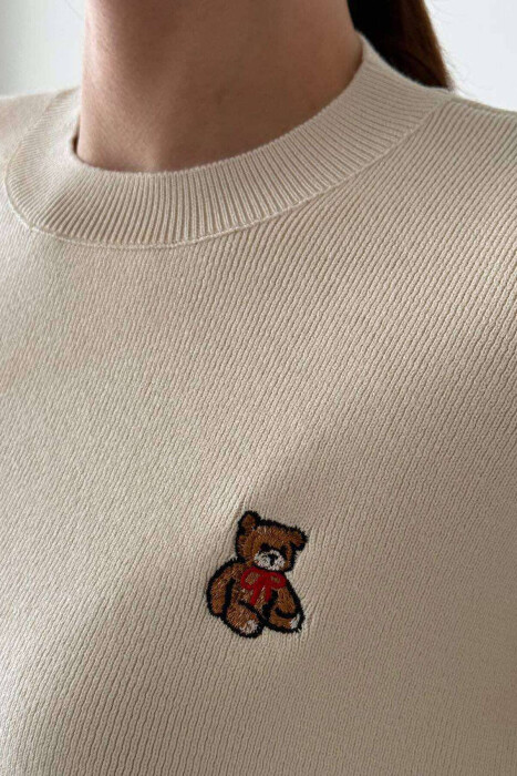 BEAR LOGO SIMPLE WOMEN SWEATER IN CREAM COLOR - 2