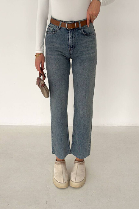 BELT DETAIL ONE COLOR WOMAN JEANS LIGHTBLUE/BZ - KLAUDIO FASHION