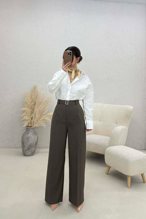 PANTALLONA TE GJERA ME DETAJIN E RRIPIT PËR FEMRA NË NGJYRE KAFE - KLAUDIO FASHION