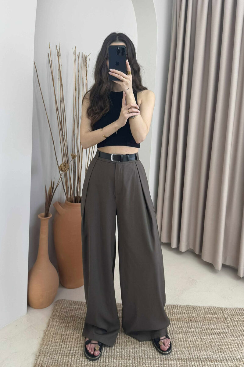 BELT DETAIL WIDE LEG WOMEN TROUSERS IN DARK GREEN COLOR - 1