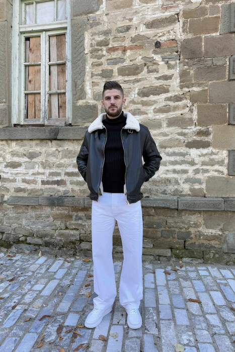 XHAKETË LËKURE ME PELLUSH DHE RRIP PËR MESHKUJ NË NGJYRË TË ZEZË ME TË BARDHË - KLAUDIO FASHION