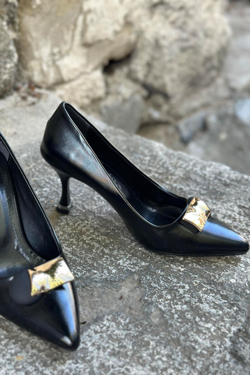 BLACK WOMAN HEELS WITH GOLD DETAILS GLOSSY BLACK-ZEZE SHKELQIM - 3