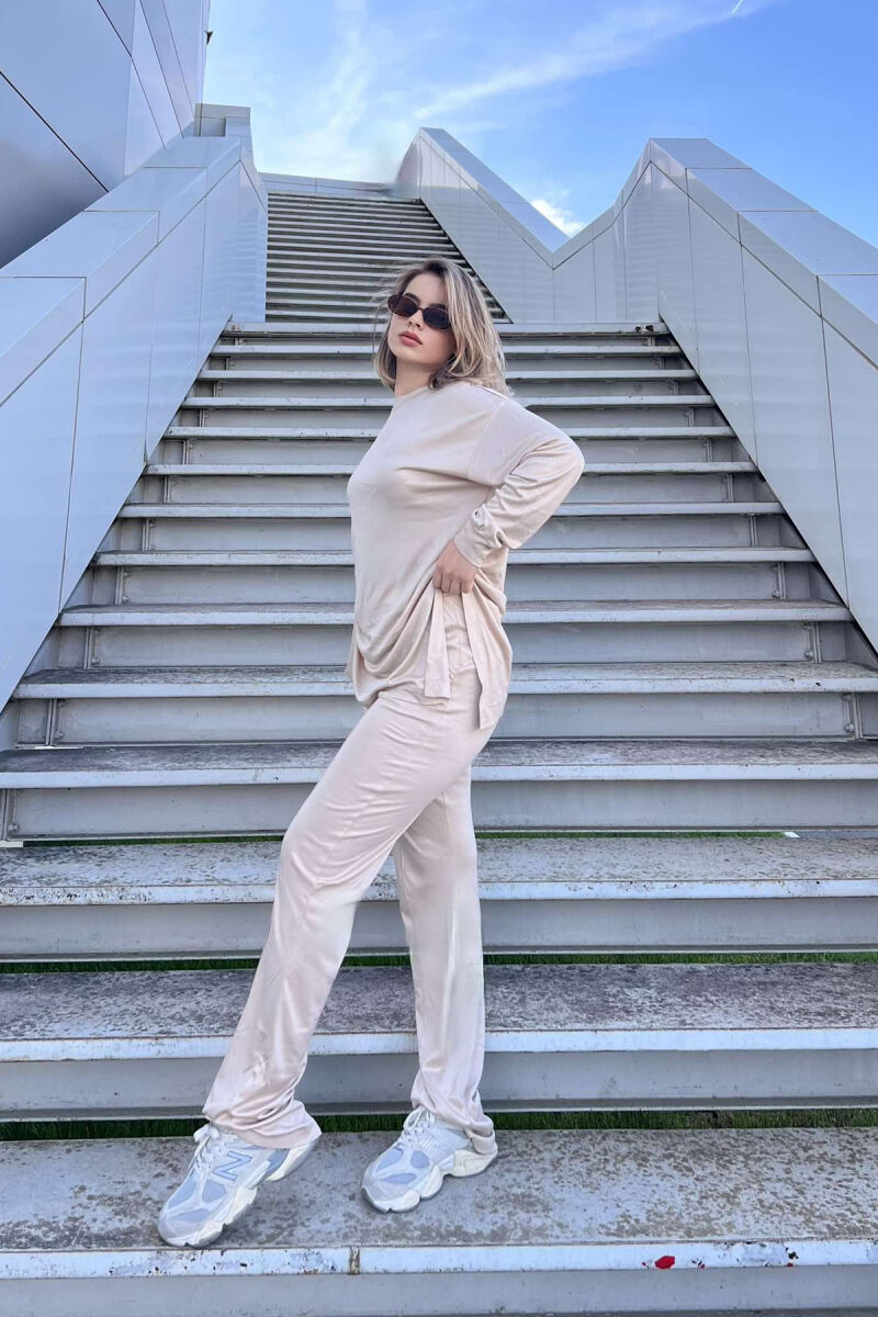 BLOUSE+WIDE LEG SWEATPANTS ONE COLOR WOMEN SET IN BEIGE COLOR - 2