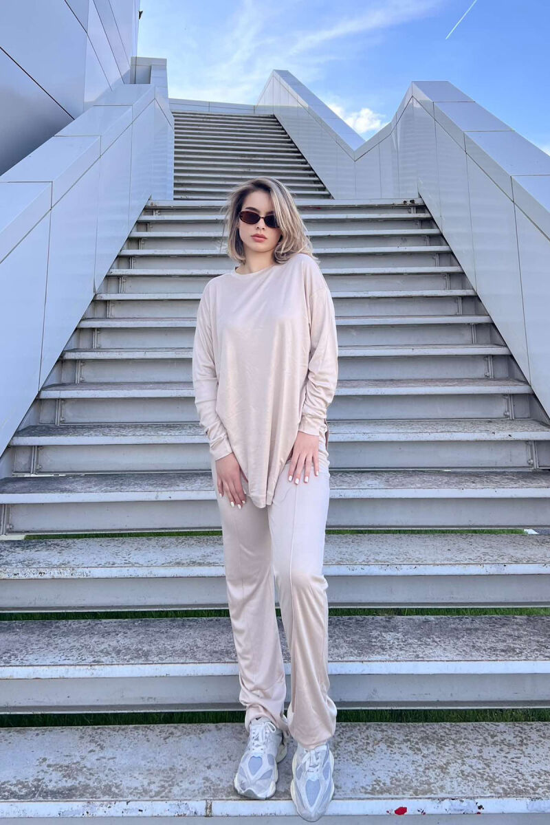BLOUSE+WIDE LEG SWEATPANTS ONE COLOR WOMEN SET IN BEIGE COLOR - 3