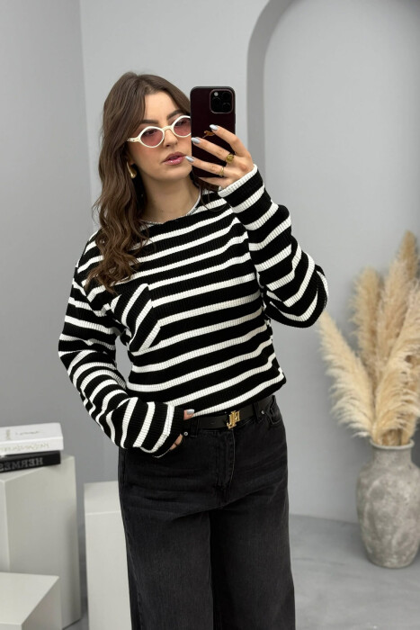 BLUZE E THJESHTE ME DETAJIN E VIJAVE PËR MESHKUJ NË NGJYRËN E ZEZË - 3