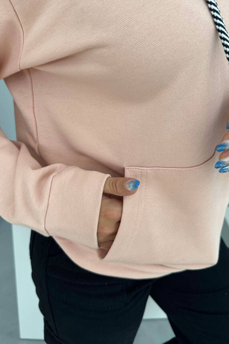 BLUZË E THJESHTË ME KAPUC PËR FEMRA NË NGJYRË PUDËR - 2
