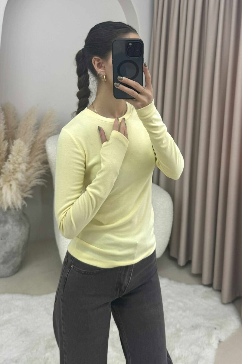 BLUZË E THJESHTË NJË NGJYRËSHE ME JAKË TË RRUMBULLAKËT PËR FEMRA NË NGJYRË TË VERDHË - 3