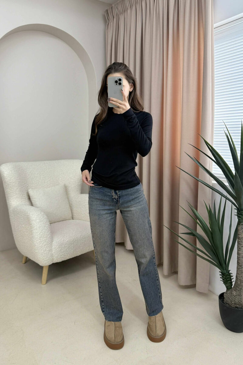 BLUZË E THJESHTË NJË NGJYRËSHE ME JAKË TË RRUMBULLAKËT PËR FEMRA NË NGJYRË TË ZEZË - 1