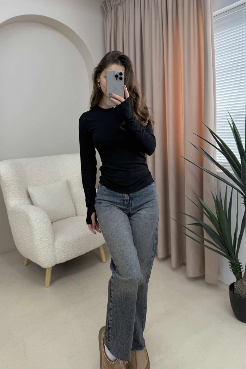 BLUZË E THJESHTË NJË NGJYRËSHE ME JAKË TË RRUMBULLAKËT PËR FEMRA NË NGJYRË TË ZEZË - 4