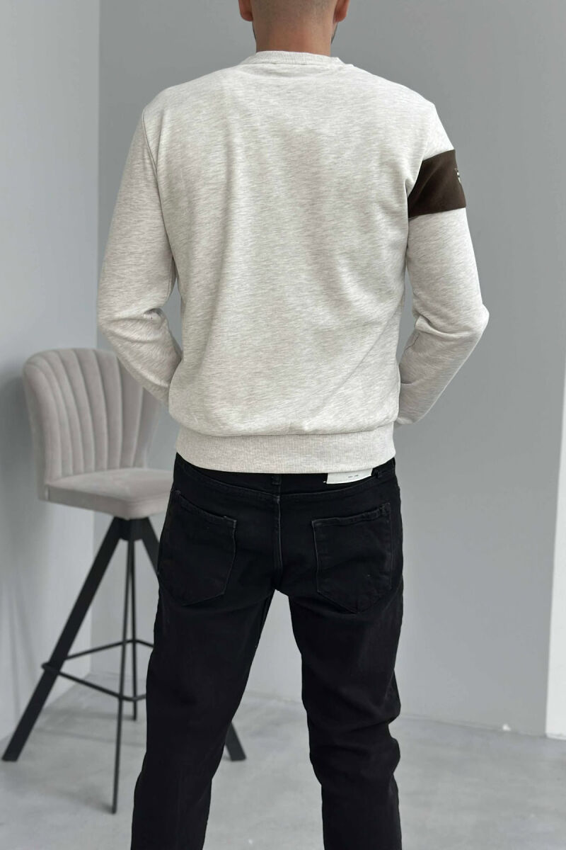 BLUZË E THJESHTE NJË NGJYRËSHE ME JAKË TE RRUMBULLAKËT PËR MESHKUJ NË NGJYRËN KREM - 2