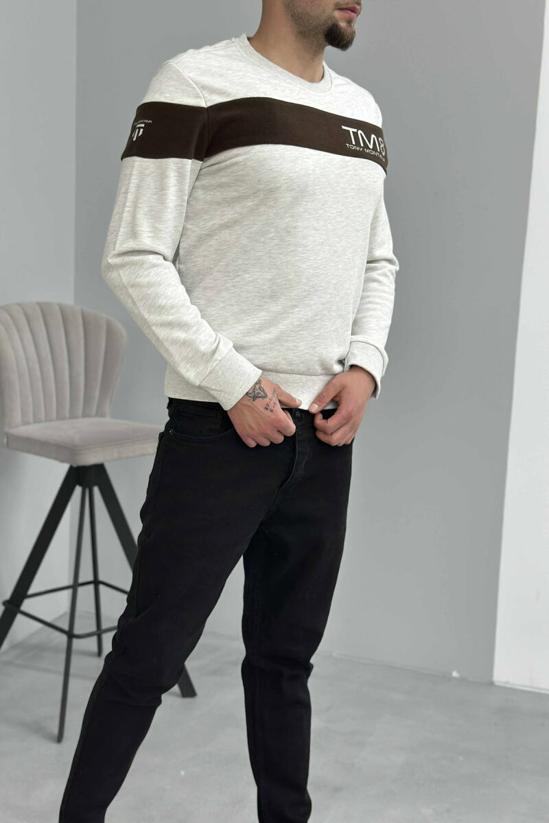 BLUZË E THJESHTE NJË NGJYRËSHE ME JAKË TE RRUMBULLAKËT PËR MESHKUJ NË NGJYRËN KREM - 4