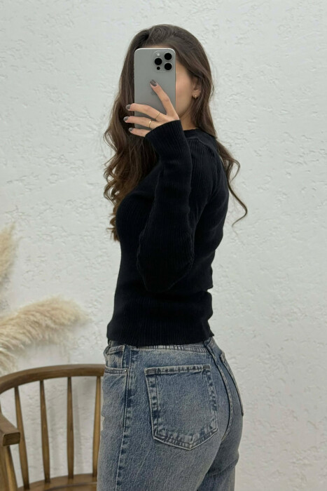 BLUZË E THJESHTË NJË NGJYRËSHE PËR FEMRA NË NGJYRË TË ZEZË - 2