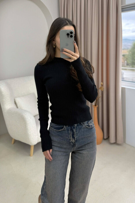 BLUZË E THJESHTË NJË NGJYRËSHE PËR FEMRA NË NGJYRË TË ZEZË - 4