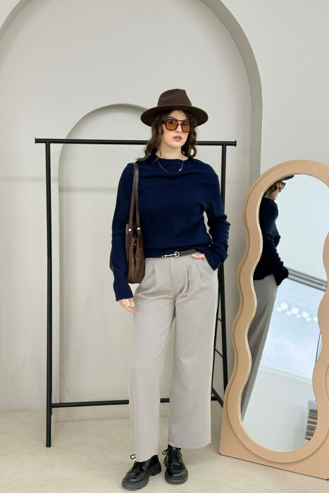 BLUZË E THJESHTË NJËNGJYRESHE PËR FEMRA NË NGJYRËN BLU TË ERRËT - 6