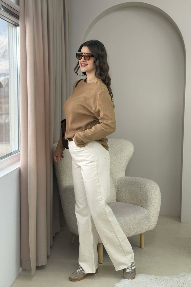 BLUZË E THJESHTË NJËNGJYRESHE PËR FEMRA NË NGJYRËN KAFE - 4