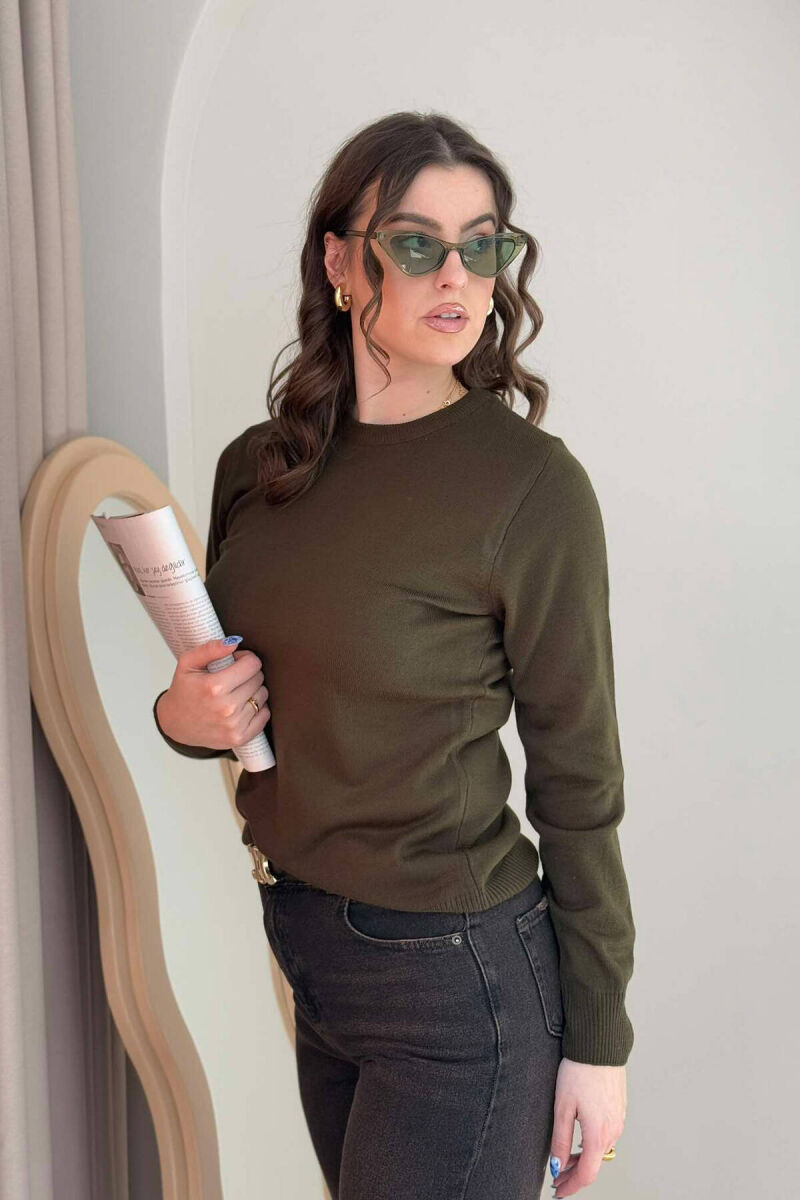 BLUZË E THJESHTË PËR FEMRA NË NGJYRËN JESHILE - 2