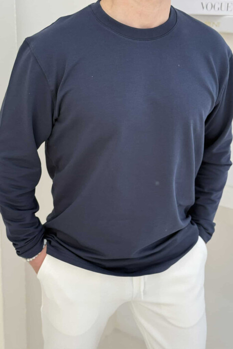 BLUZË E THJESHTË PËR MESHKUJ NË NGJYRËN BLU E ERRËT - 5