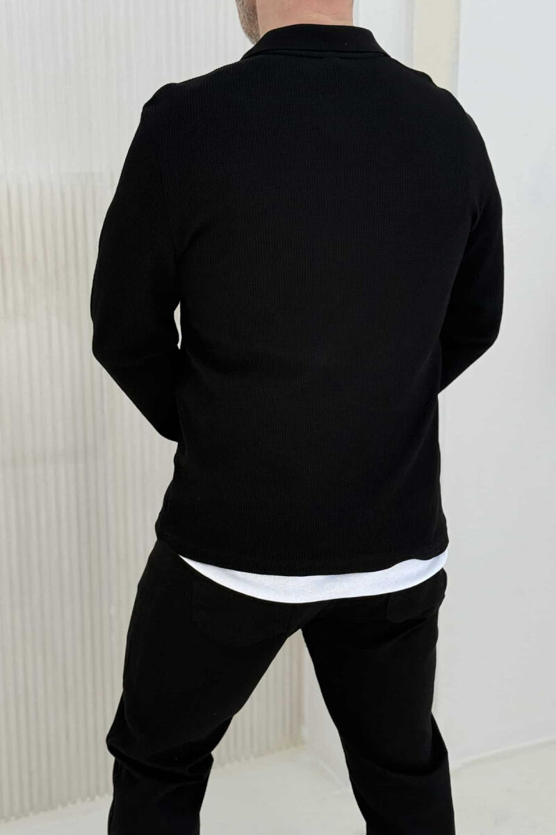 BLUZË ME JAKË POLO ME TEKSTURË PËR MESHKUJ NË NGJYRËN E ZEZË - 2