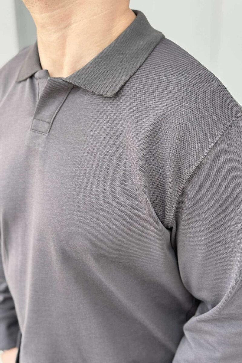 BLUZË ME JAKË POLO PËR MESHKUJ NË NGJYRËN GRI E ERRËT - 2
