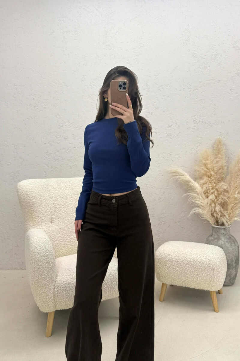 BLUZE ME JAKE TE RRUMBULLAKET PER FEMRA NE NGJYRE BLU - 2