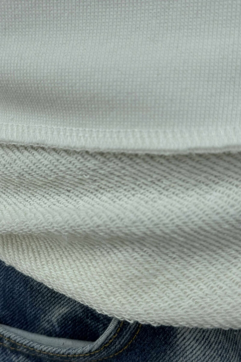 BLUZË ME JAKË TË RRUMBULLAKËT DHE ME DIZAJN VIJASH PËR MESHKUJ NË NGJYRË GRI TË ERRËT - 3