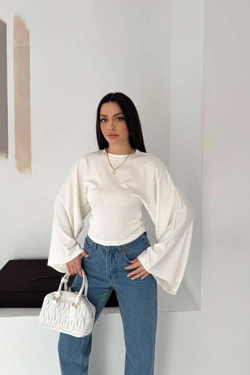 BLUZE ME MENGE TE GJATA PER FEMRA NE NGJYRE TE BARDHE - 3