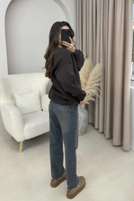 BLUZË ME PUSH DHE ME IMAZHIN E ARUSHIT NË PJESËN PARA PËR FEMRA NË NGJYRË KAFE TË ERRËT - 2