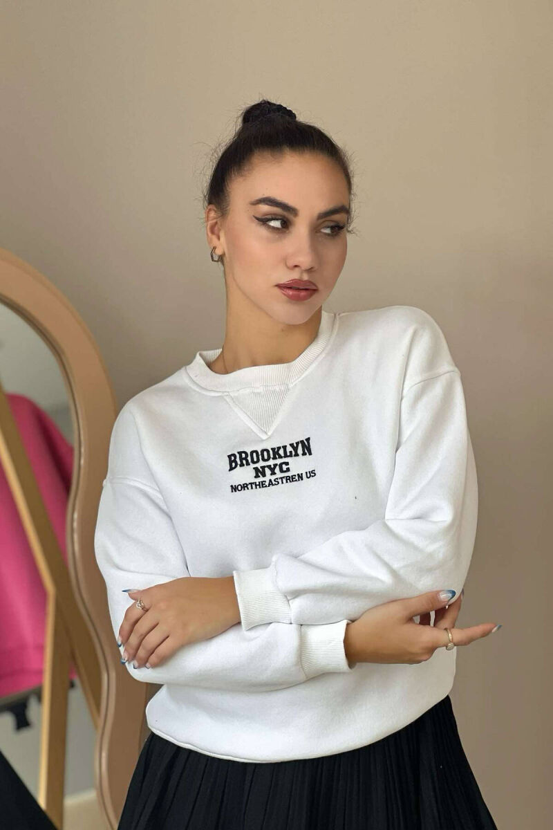 BLUZË ME PUSH ME SHKRIME PËR FEMRA NË NGJYRËN E BARDHË - 1