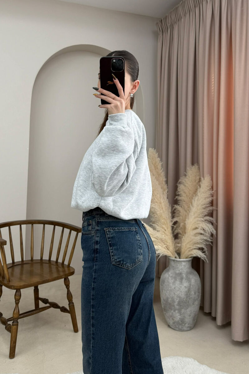 BLUZE ME SHKRIM STUDIO DHE BEL ELASTIK PER FEMRA NE NGJYRE GRI TE ZBARDHUR - 3