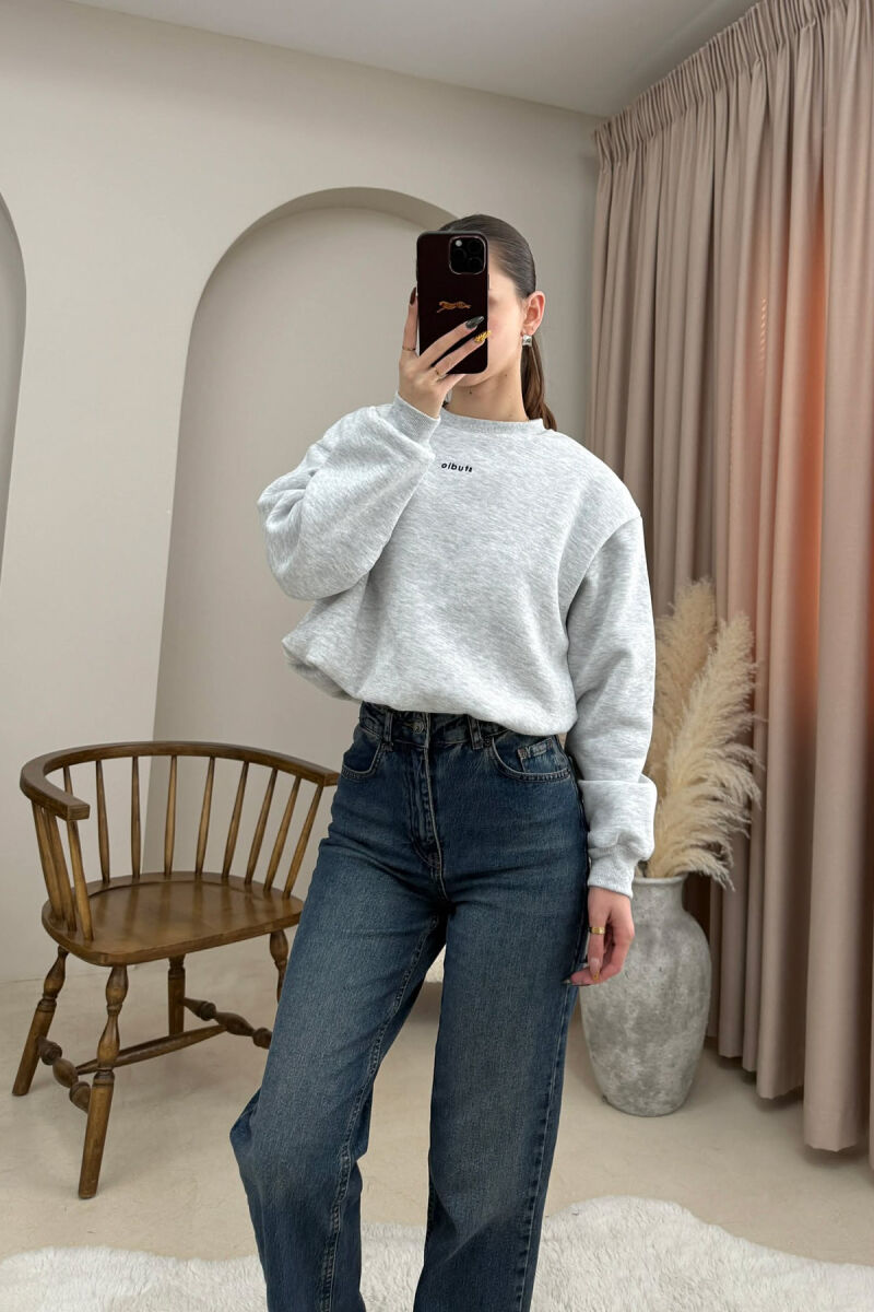 BLUZE ME SHKRIM STUDIO DHE BEL ELASTIK PER FEMRA NE NGJYRE GRI TE ZBARDHUR - 4