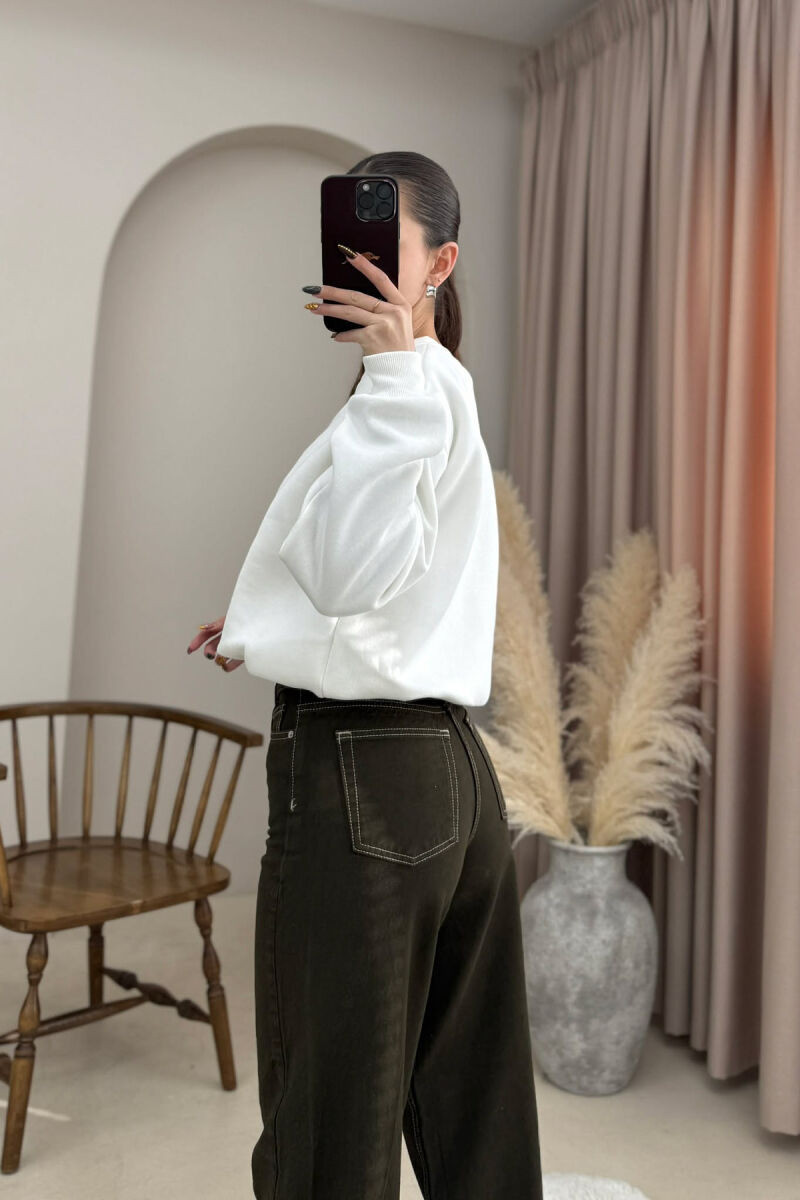 BLUZE ME SHKRIM STUDIO DHE BEL ELASTIK PER FEMRA NE NGJYRE TE BARDHE - 4