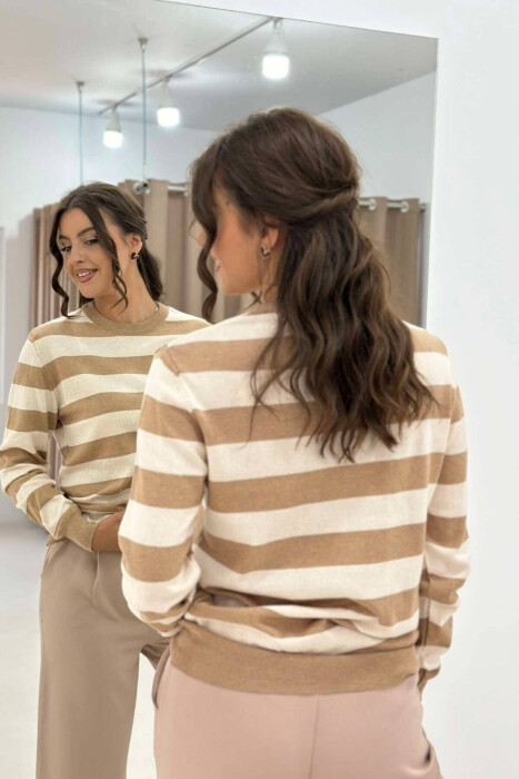 BLUZË ME VIJA PËR FEMRA NË NGJYRË BEZHË - 3