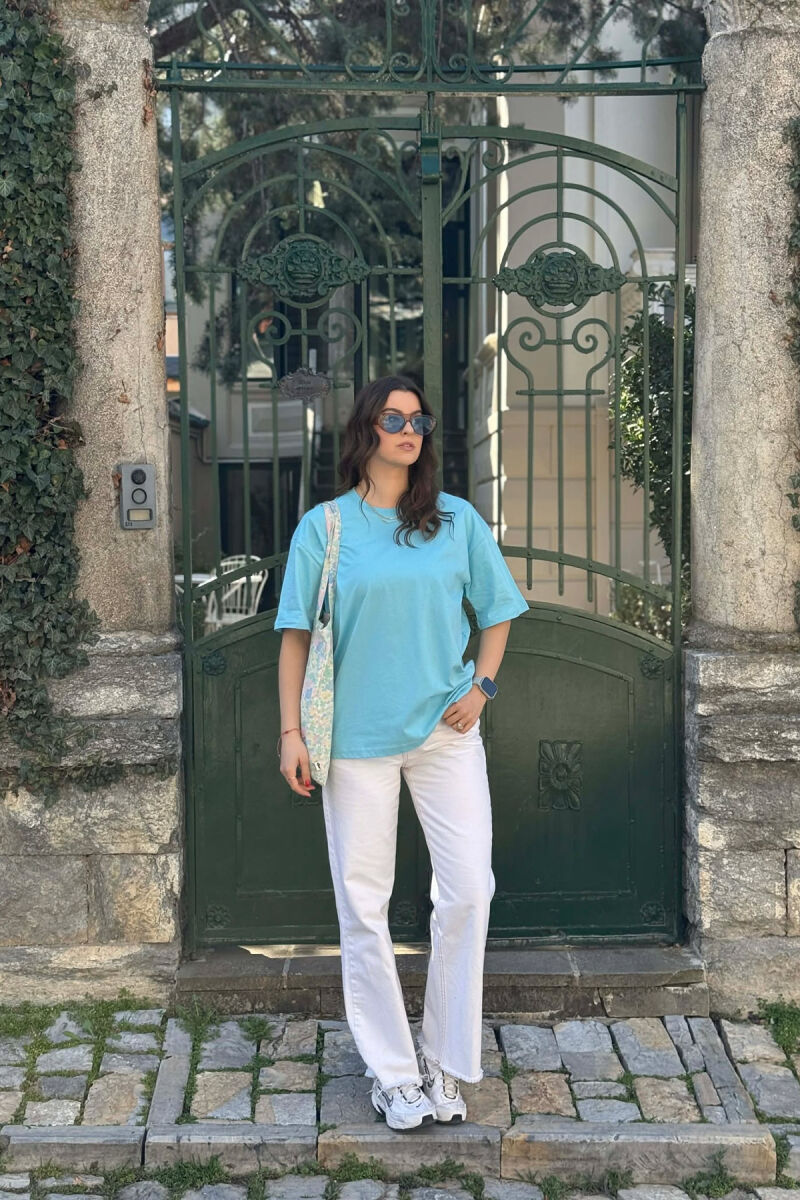 T-SHIRT NJE NGJYRESH PER FEMRA NE NGJYRE BABY BLU+6 PALE ÇORAPE DHURATE - 7