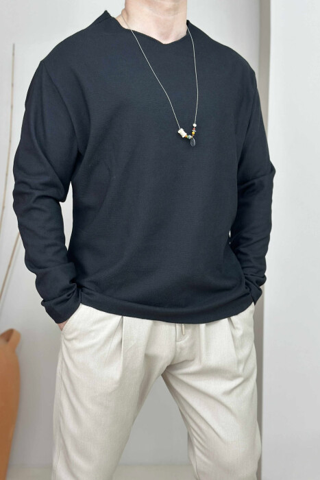 BLUZË NJË NGJYRËSHE E THJESHTË PËR MESHKUJ NË NGJYRËN E ZEZË - 2