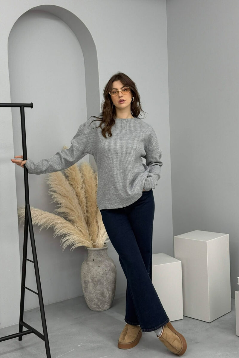 BLUZË NJË NGJYRËSHE ME DY BUTONA PËR FEMRA NË NGJYRËN GRI - 4