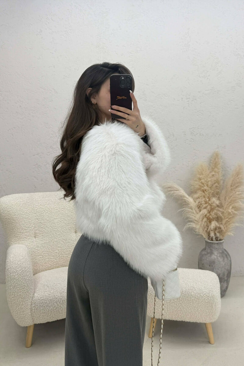 BLUZE NJE NGJYRESHE ME GEZOF PER FEMRA NE NGJYRE TE BARDHE - 4