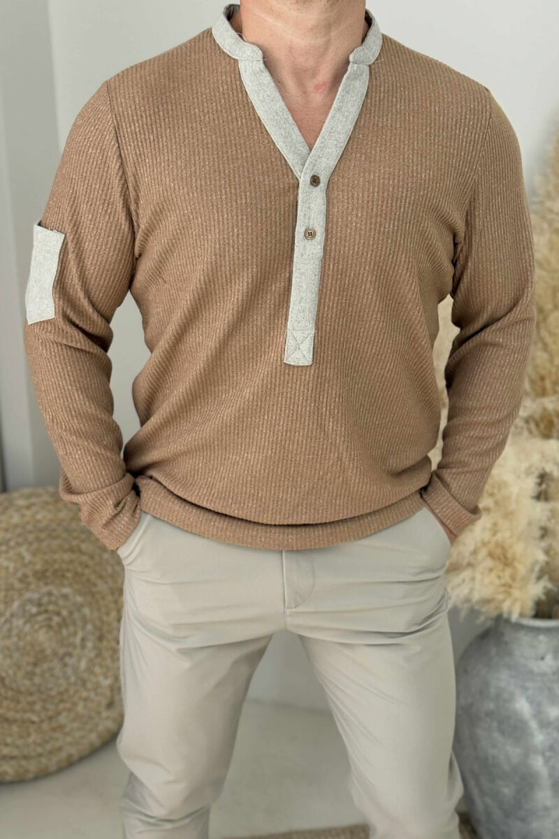 BLUZË NJË NGJYRESHË ME JAKË ME BUTONA PËR MESHKUJ NË NGJYRËN KAFE - 3